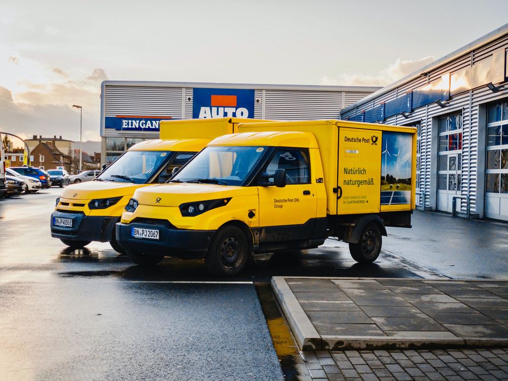 Skicka Sm Och Stora F rs ndelser Med Dhl Express